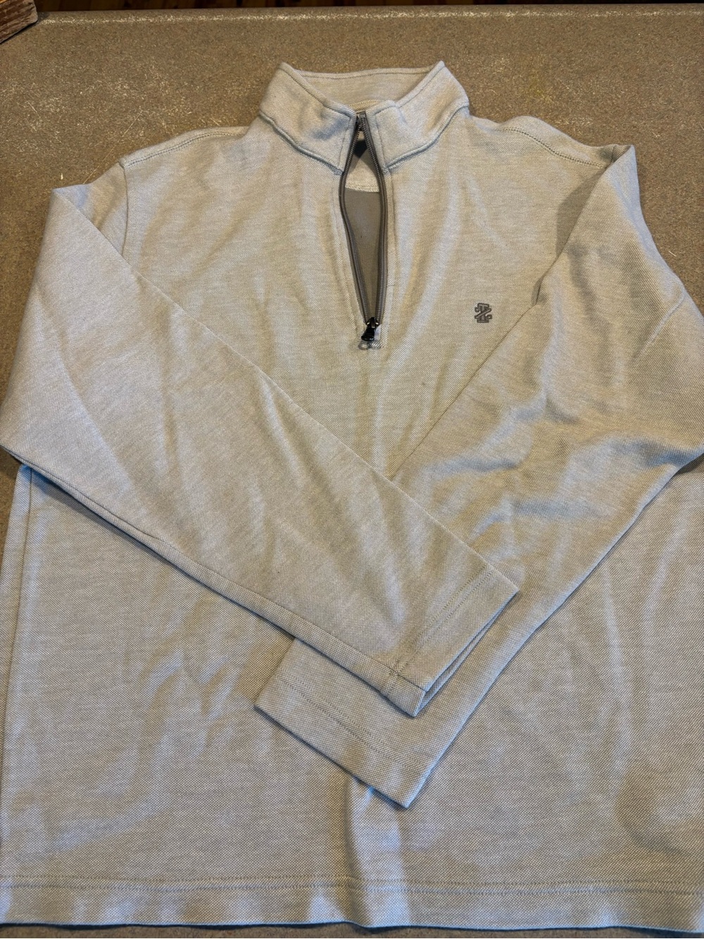 Izod Men's Light Gray Half-Zip Pullover Sweater